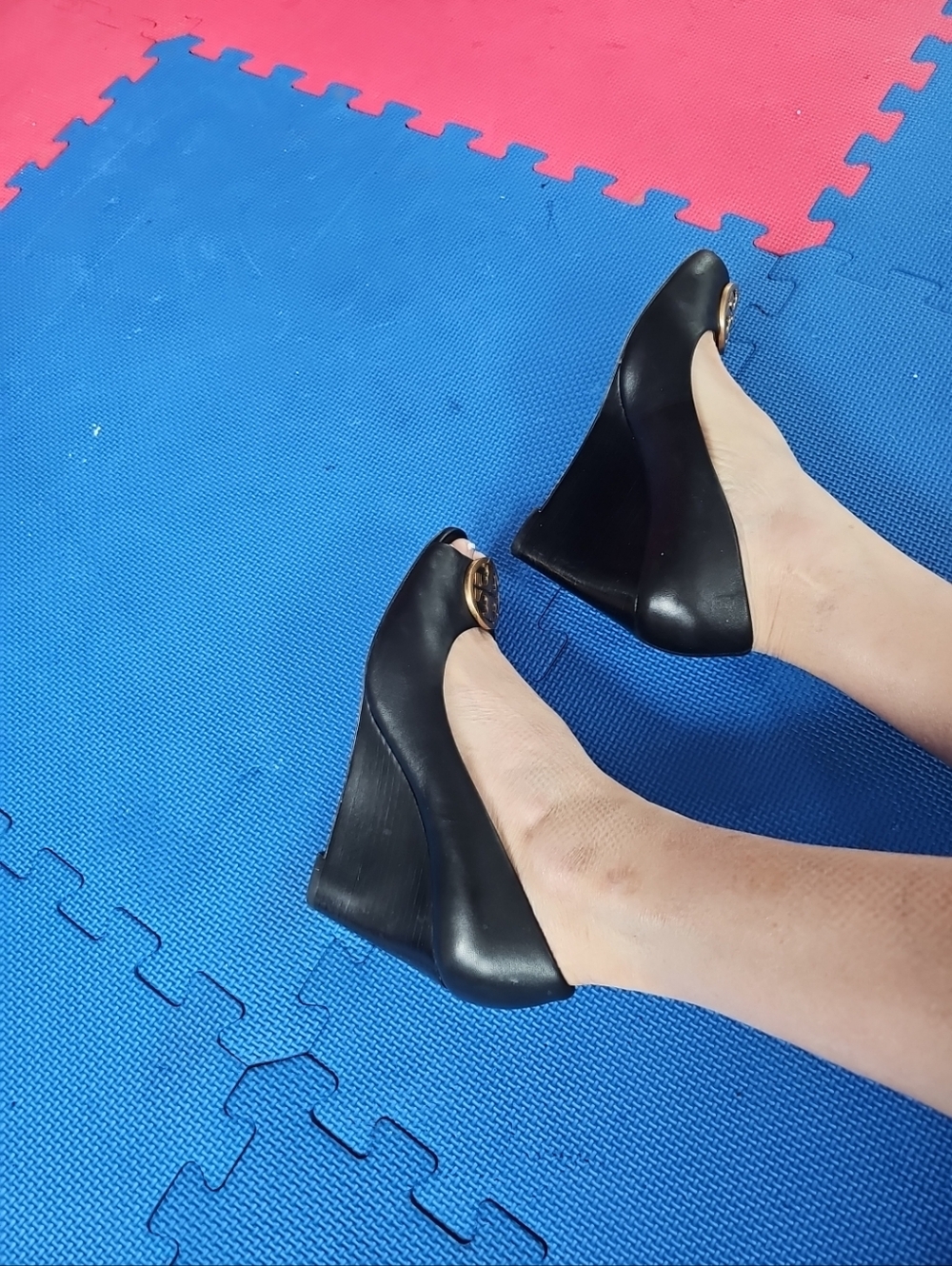 Tory Burch Peep Toe Wedge Pumps Size 8M